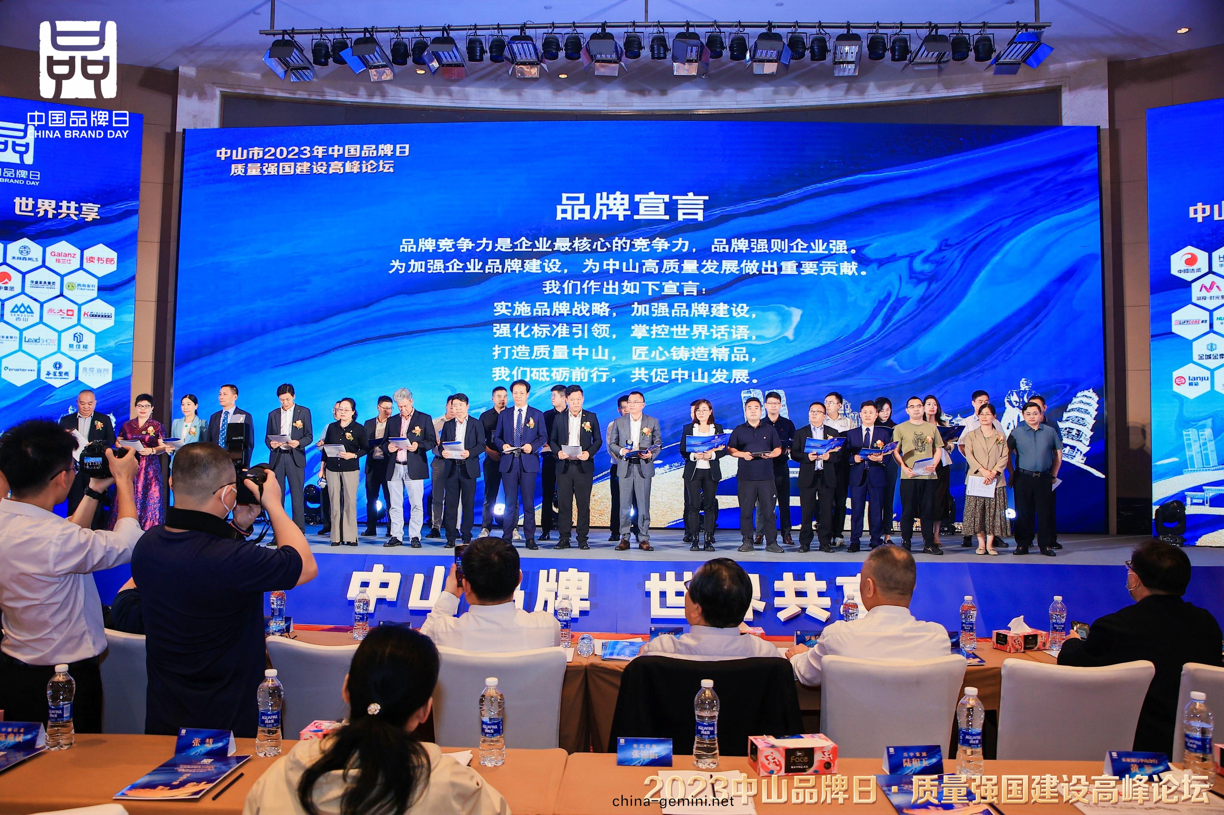 eaa3e429c5dfb9289054f3137e0f7eff.jpg
