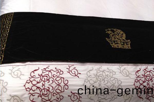 牀尾(wei)墊(dian)