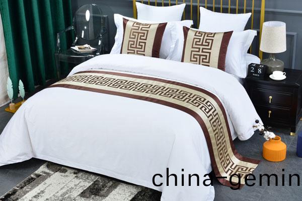 客房(fang)佈(bu)草